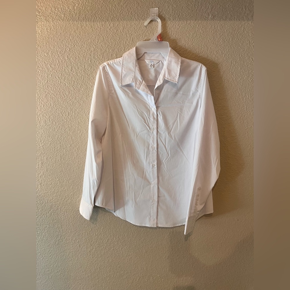 NWT Time and Tru Crisp White Shirt